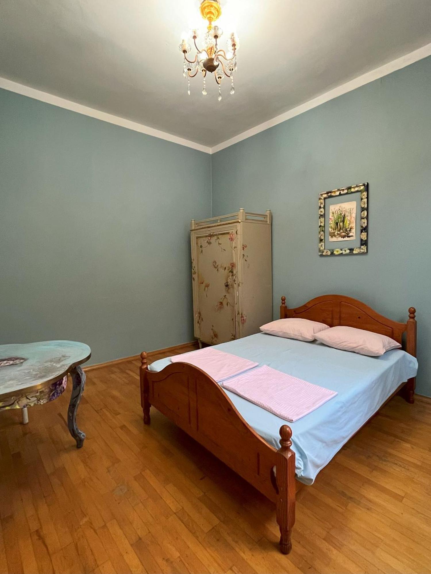 Guest House One Two Three 第比利斯 外观 照片